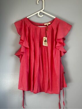 Easel Hot Pink Pleated Ruffle Flutter Sleeve Babydoll Blouse Sz M. NWT